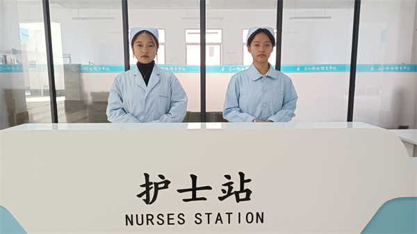 眉山卫校护士站.jpg
